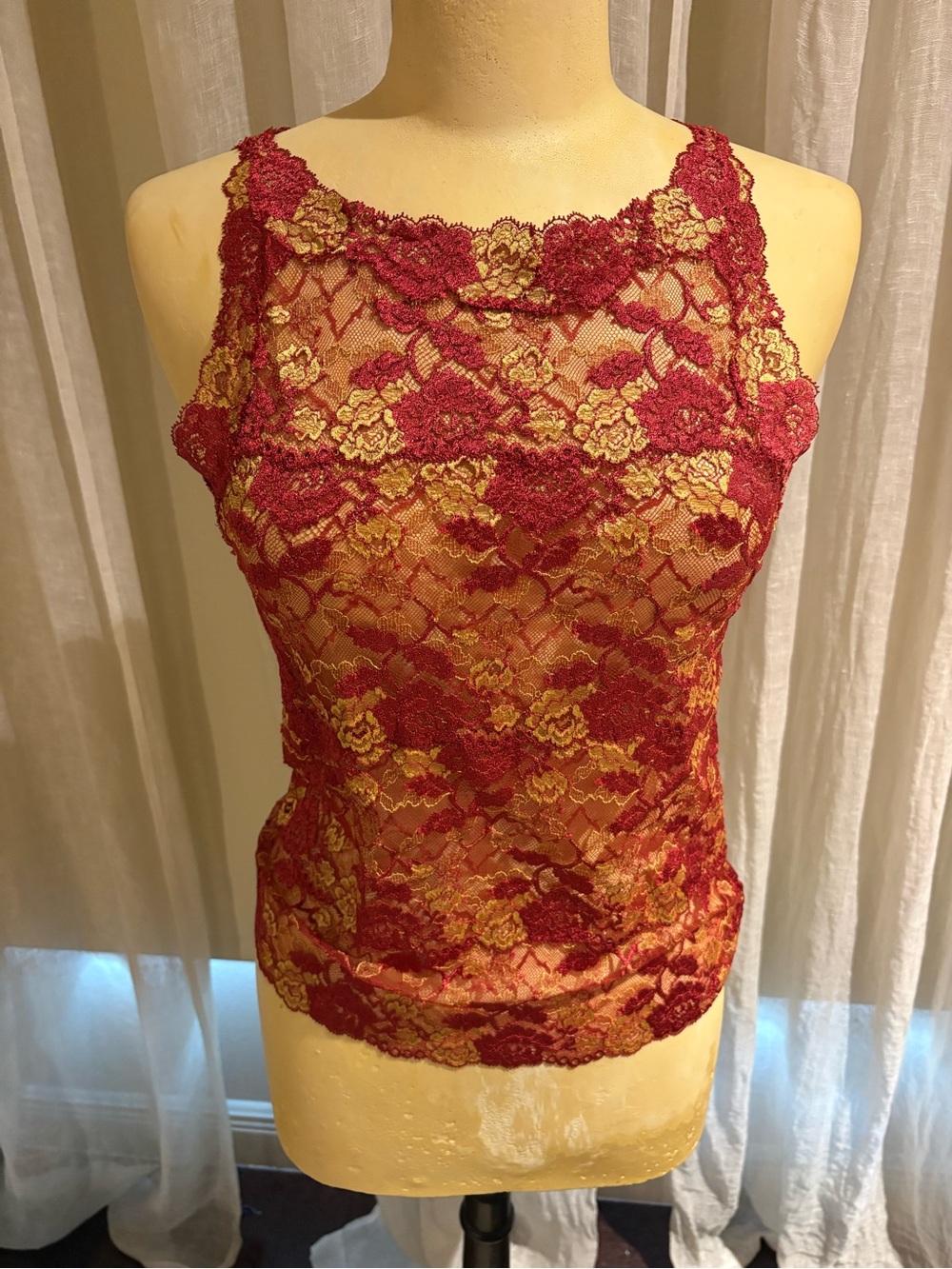 Natori Red & Gold Floral Lace Camisole